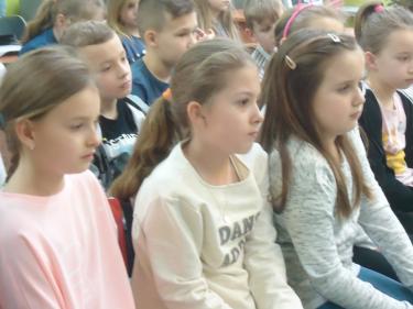 (szerokość: 375 / wysokość: 281)