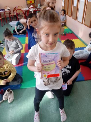 (szerokość: 375 / wysokość: 500)
