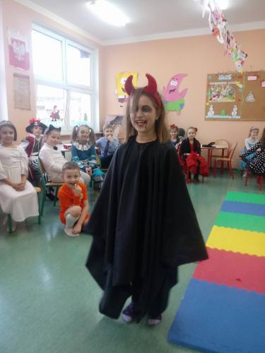 (szerokość: 375 / wysokość: 500)