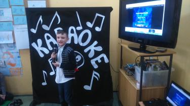 (szerokość: 375 / wysokość: 210)