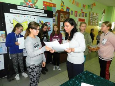 (szerokość: 375 / wysokość: 280)