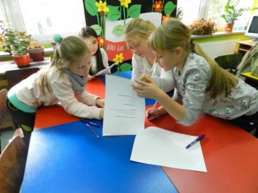 (szerokość: 375 / wysokość: 280)