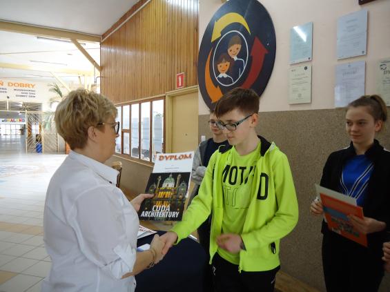 (szerokość: 565 / wysokość: 423)