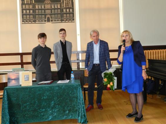 (szerokość: 565 / wysokość: 423)