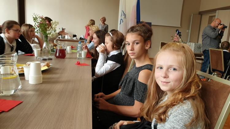 (szerokość: 750 / wysokość: 421)