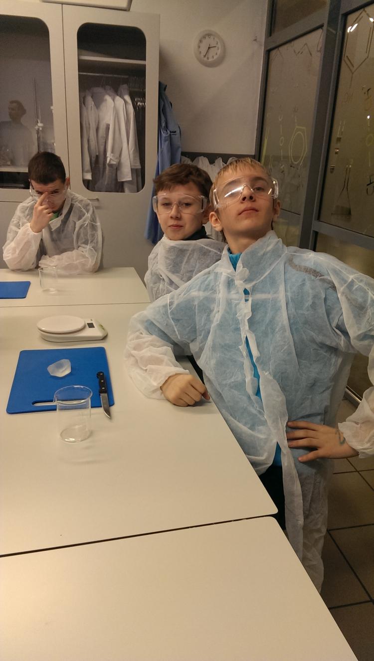 (szerokość: 750 / wysokość: 1326)