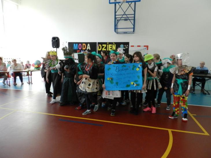 (szerokość: 730 / wysokość: 547)