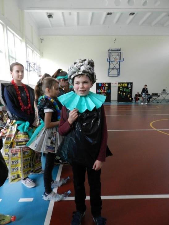 (szerokość: 547 / wysokość: 730)