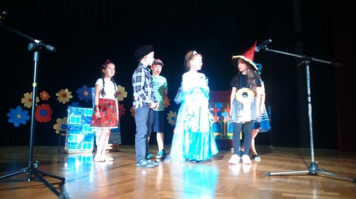 (szerokość: 730 / wysokość: 410)