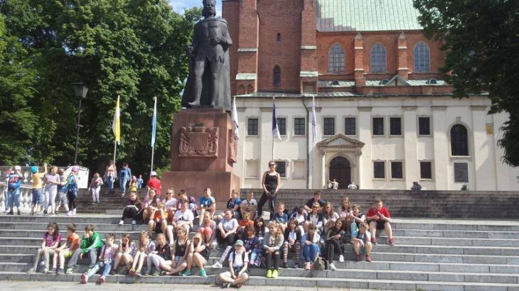 (szerokość: 730 / wysokość: 410)