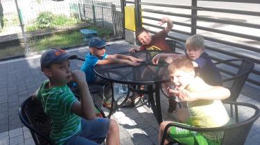 (szerokość: 375 / wysokość: 210)