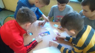 (szerokość: 375 / wysokość: 210)