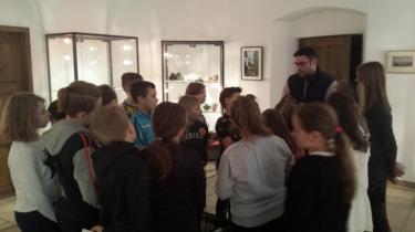 (szerokość: 375 / wysokość: 210)