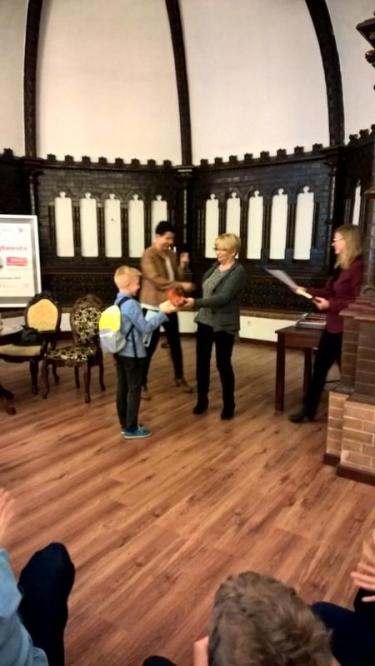 (szerokość: 375 / wysokość: 666)