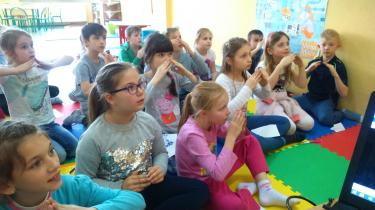 (szerokość: 375 / wysokość: 210)