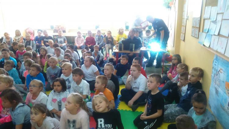 (szerokość: 750 / wysokość: 421)