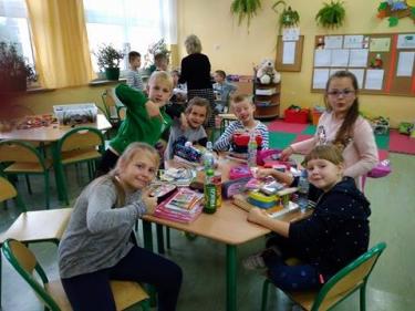 (szerokość: 375 / wysokość: 281)