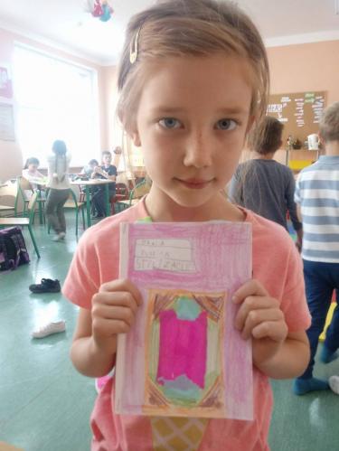 (szerokość: 375 / wysokość: 499)