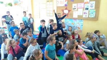(szerokość: 375 / wysokość: 210)
