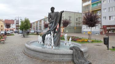 (szerokość: 375 / wysokość: 210)