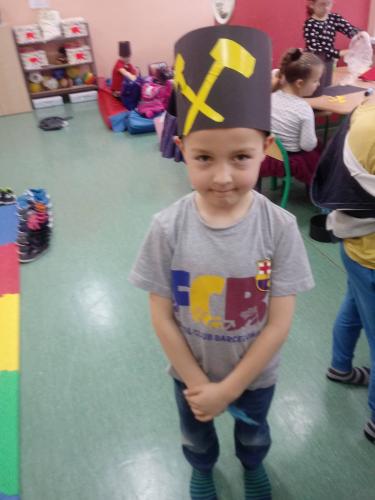 (szerokość: 375 / wysokość: 500)