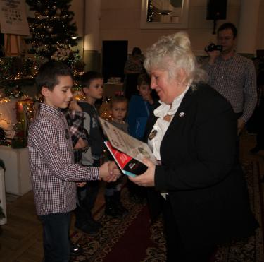 (szerokość: 375 / wysokość: 371)